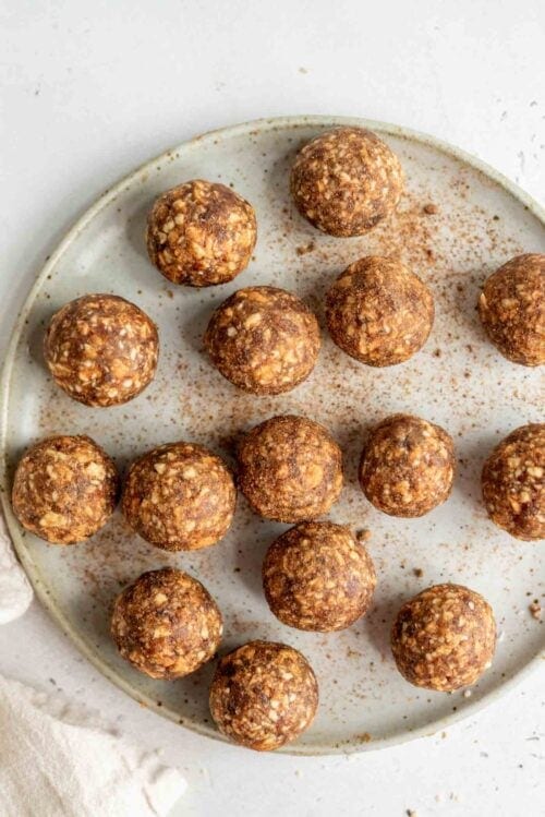 Easy 6-Ingredient Apple Pie Energy Balls - Running on Real Food