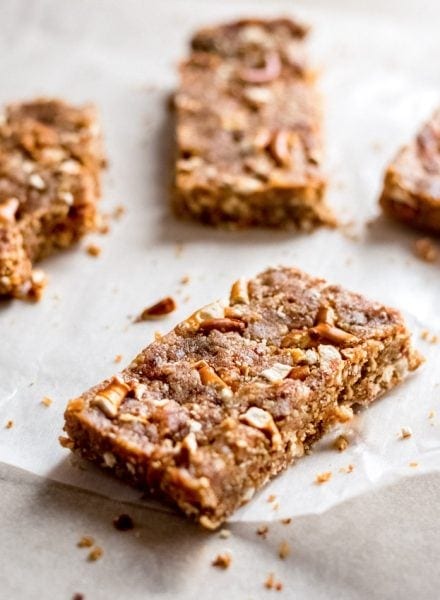 No-Bake Peanut Butter Pretzel Granola Bars - Vegan & just 4 ingredients!