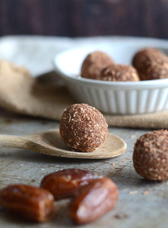 Low-Fat Cinnamon Energy Balls | vegan, just 4 ingredients, nut-free