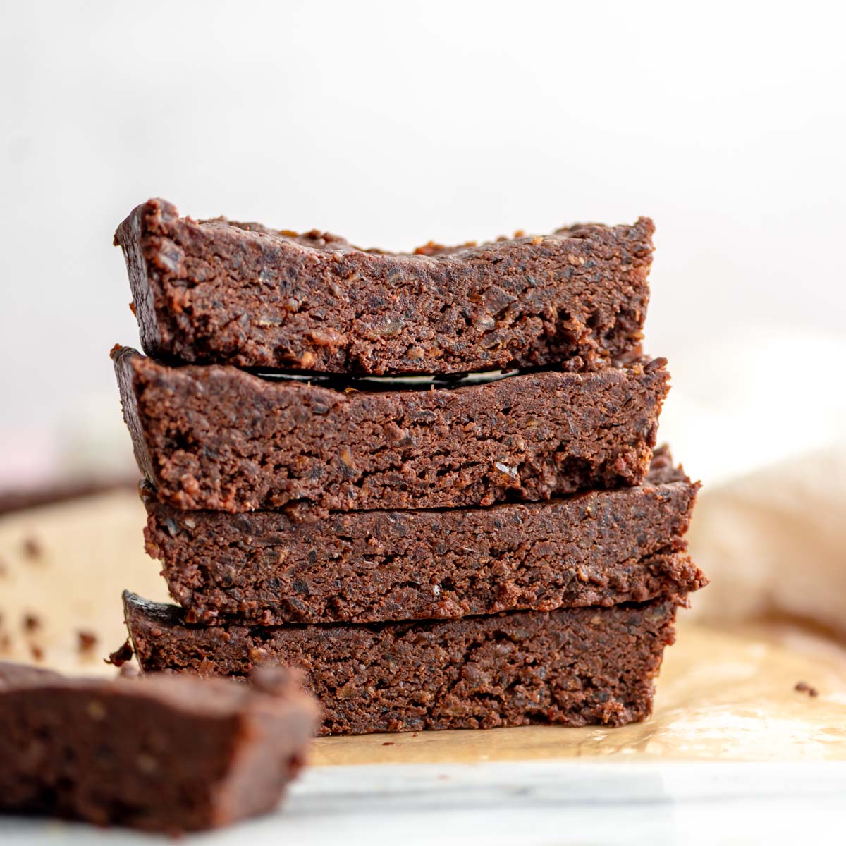 No-Bake Chocolate Protein Bars