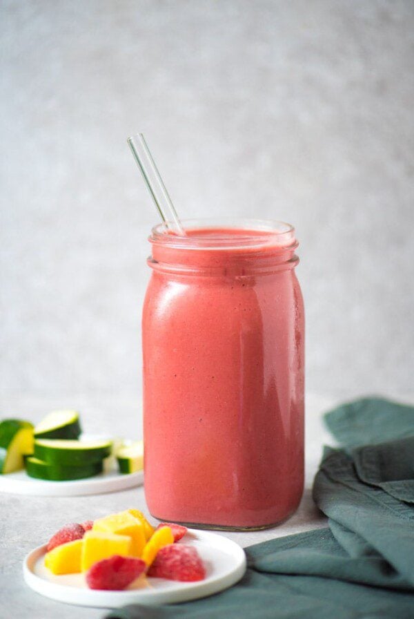 Healthy Creamy Vegan Strawberry Mango Smoothie