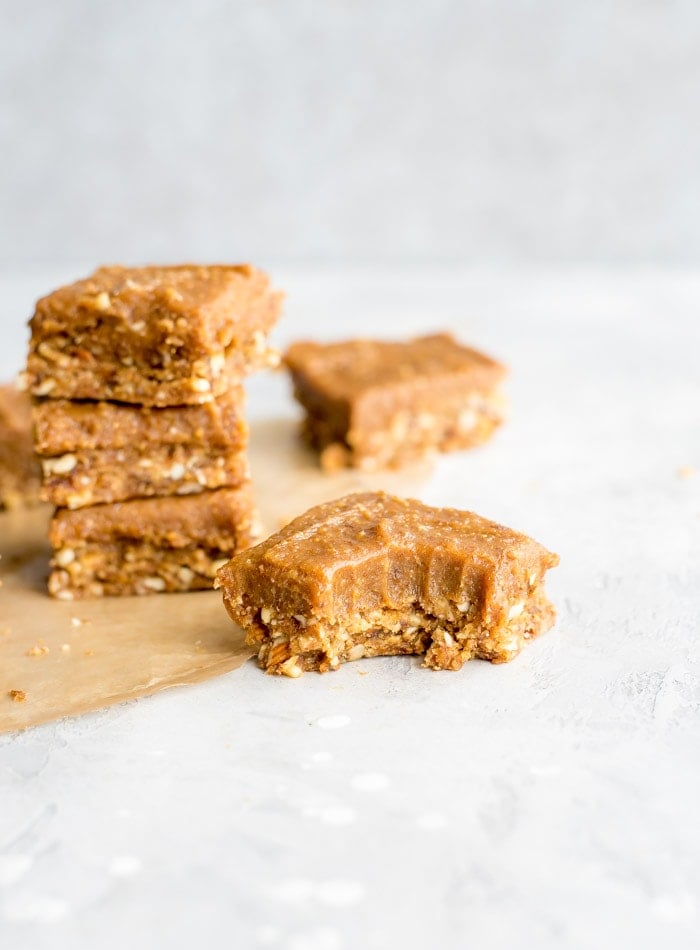 Vegan No-Bake Peanut Butter Blondies with Peanut Butter Frosting | an easy to make, gluten-free, refined sugar-free vegan dessert recipe with just a few basic ingredients