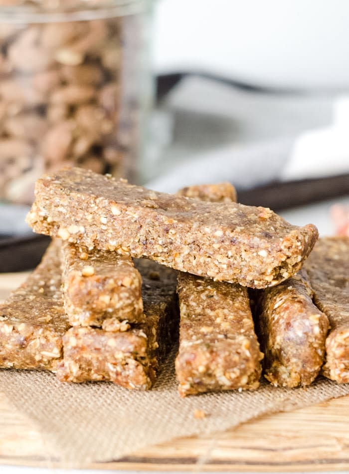 Hemp Seed No-Bake Oat Bars - Running on Real Food