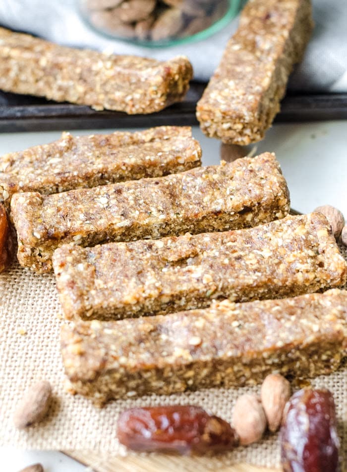 No-Bake Oatmeal Bars with Hemp Seeds - Running on Real Food