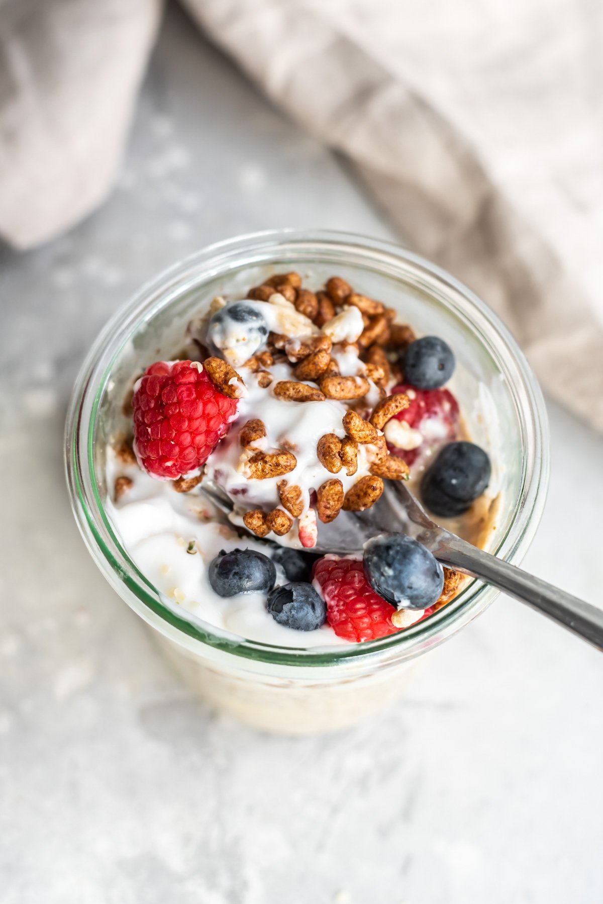Healthy Vegan Overnight Oatmeal Parfaits - Running on Real Food Recipe
