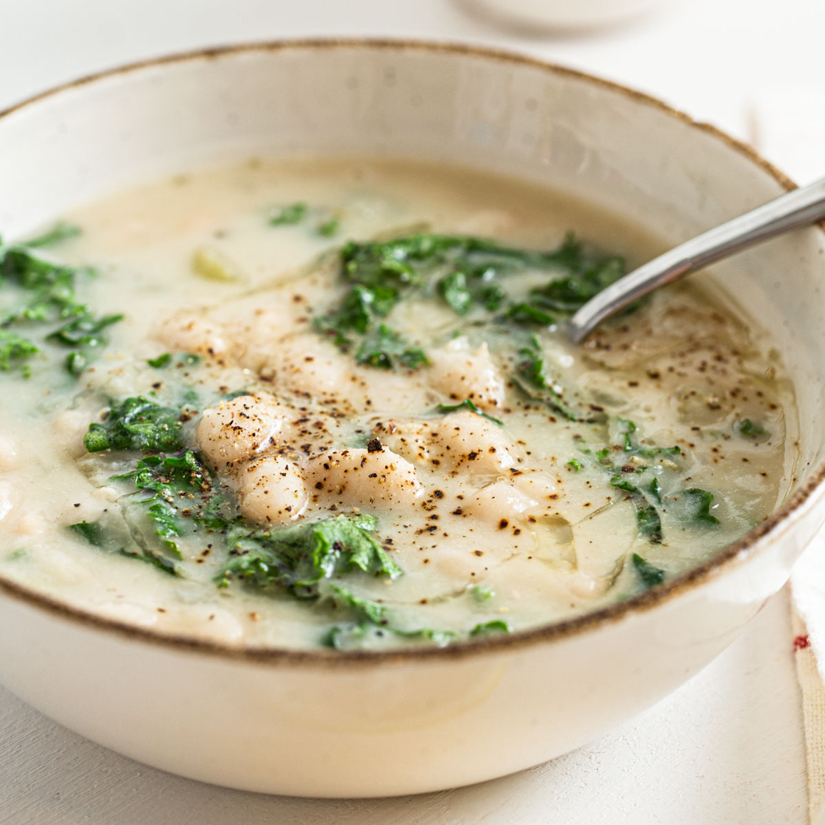 White Bean and Kale Soup