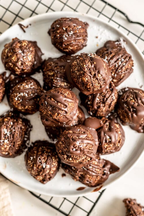 Easy Vegan Chocolate Coconut Macaroons - Running on Real Food