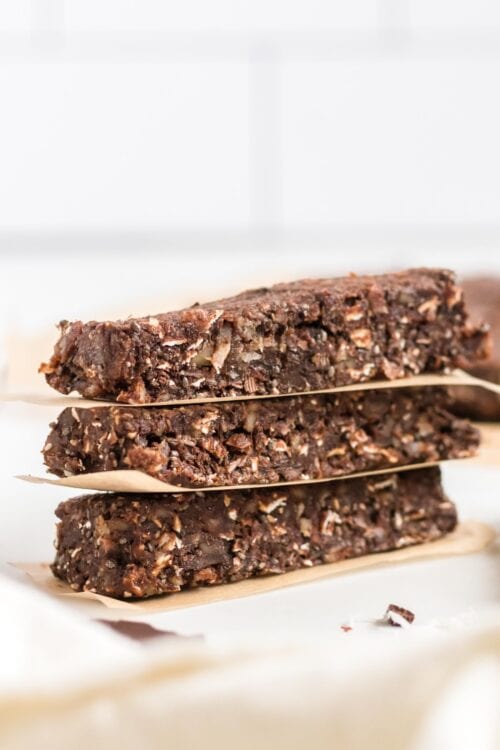 No-Bake Vegan Chocolate Chia Energy Bars - Running on Real Food