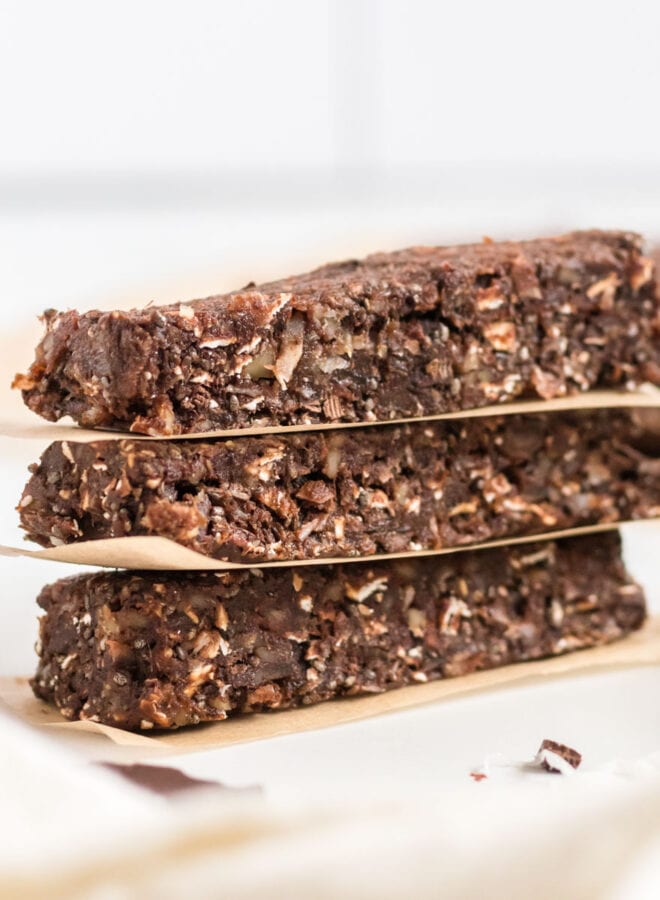 No-Bake Chocolate Chia Energy Bars - Running on Real Food