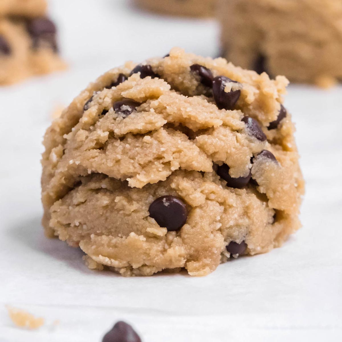 https://runningonrealfood.com/wp-content/uploads/2023/01/healthy-almond-flour-edible-cookie-dough-recipe-vegan-gluten-free-5-minutes.jpg