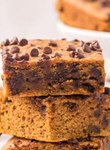 A stack of 4 pumpkin chocolate chip bars.