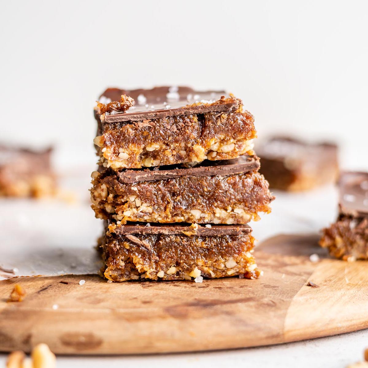 No-Bake Chocolate Caramel Bars
