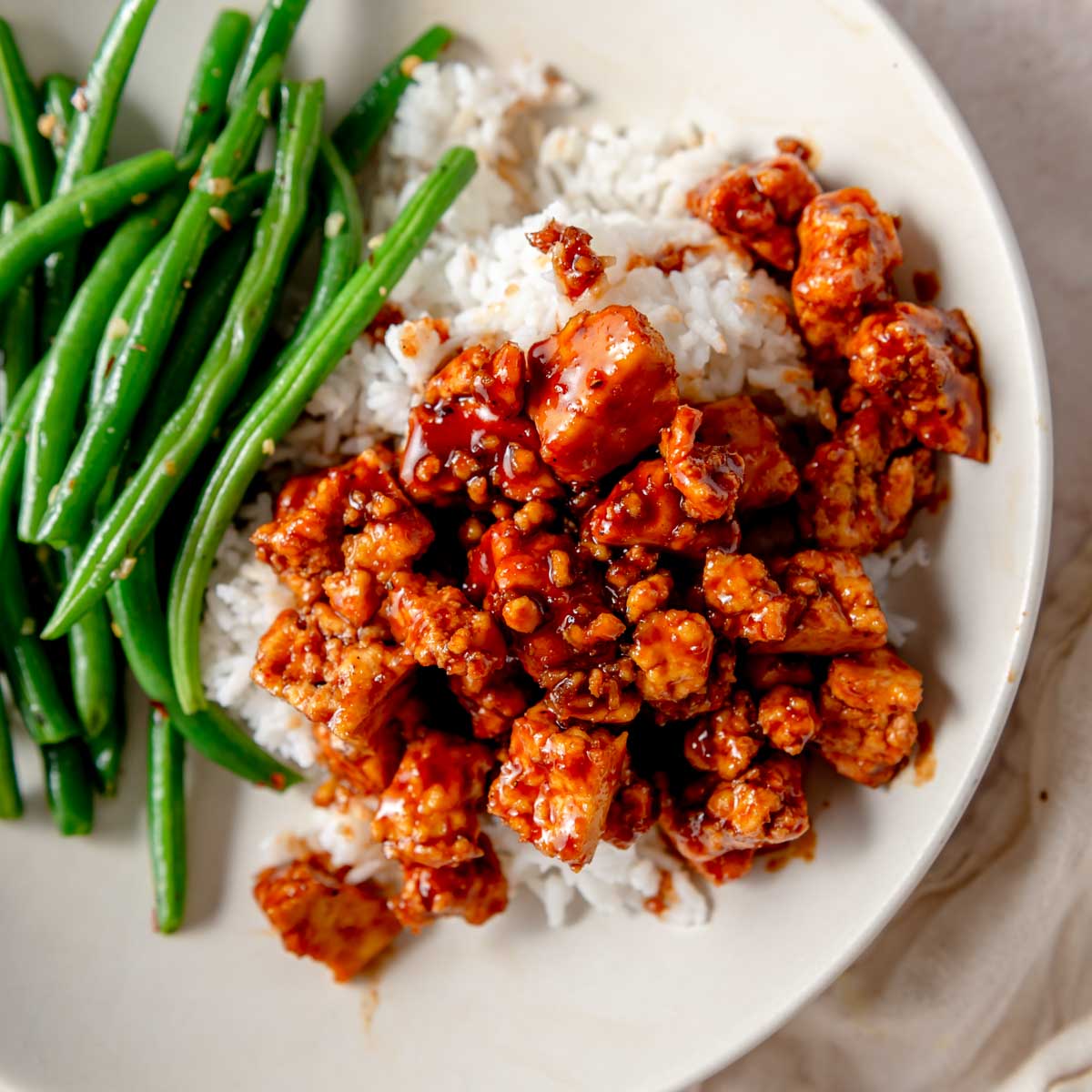 Spicy Vegan Gochujang Tofu Rice Bowls